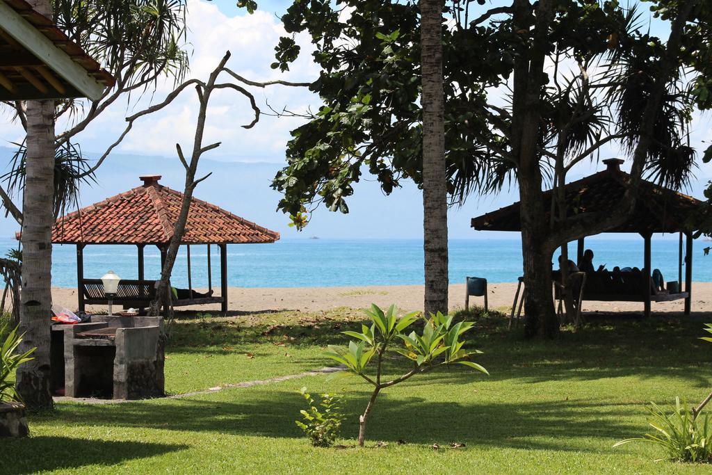 Ocean Queen Resort Cisolok Ngoại thất bức ảnh